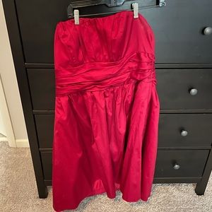 David’s Bridal size 18 strapless bridesmaid dress